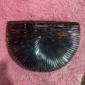 Bag good for beach or unique look